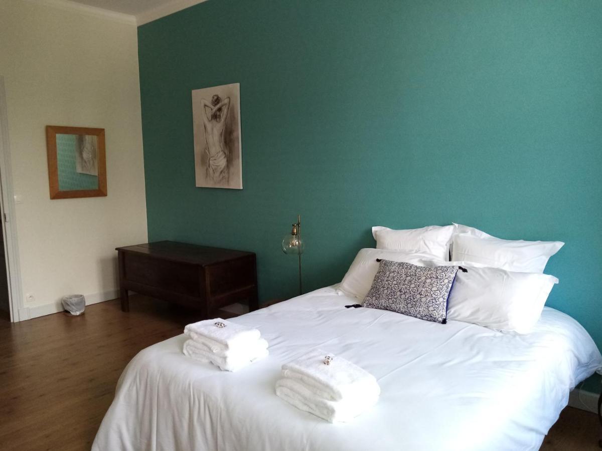 Bed and Breakfast Domaine De Pladuc Lachaise Екстер'єр фото