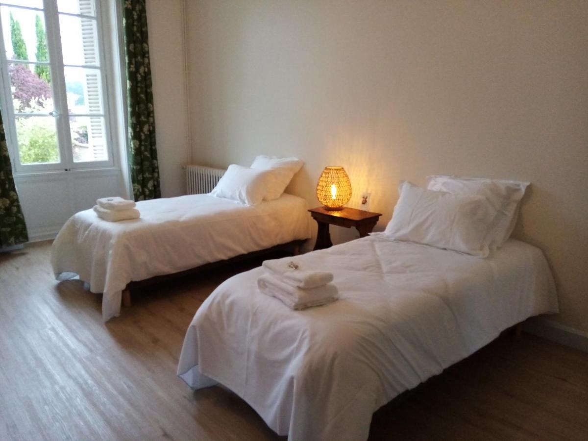 Bed and Breakfast Domaine De Pladuc Lachaise Екстер'єр фото