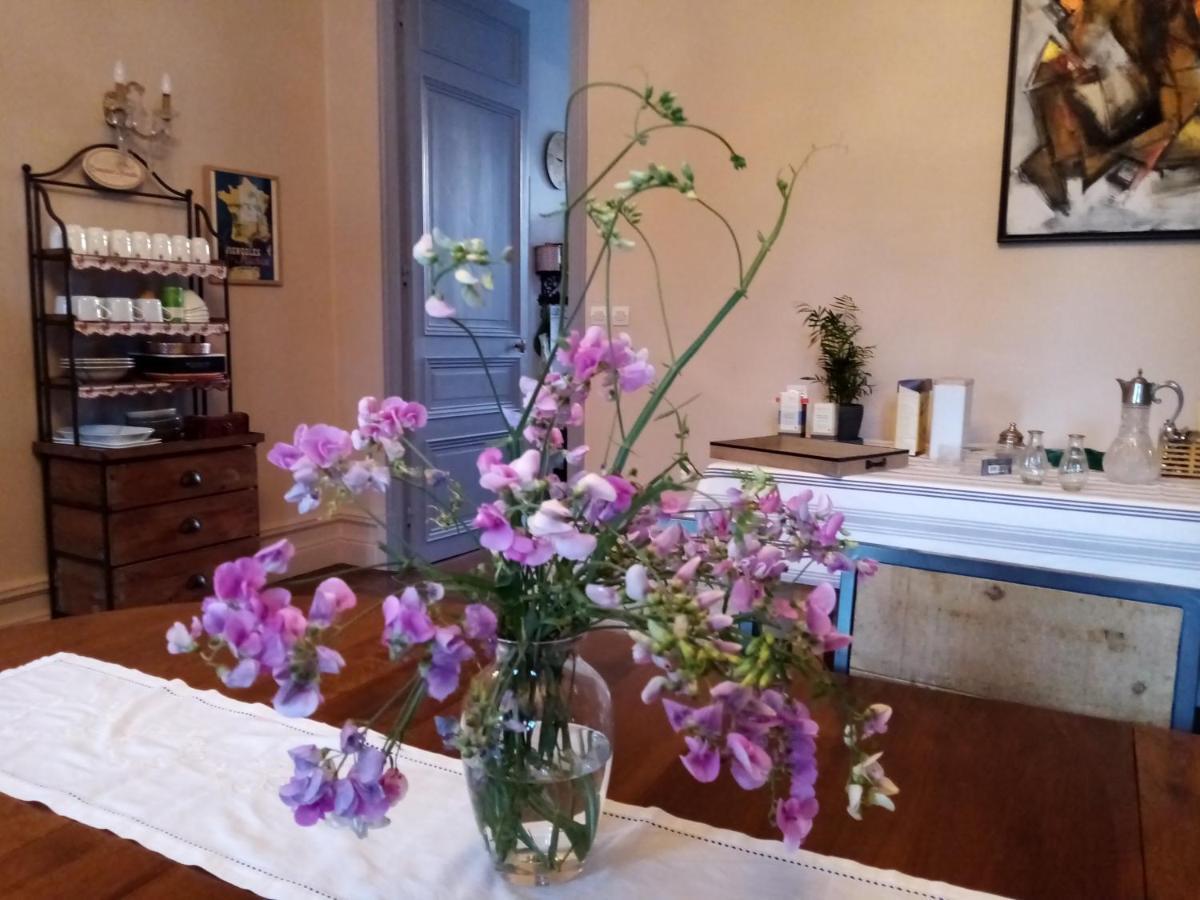 Bed and Breakfast Domaine De Pladuc Lachaise Екстер'єр фото